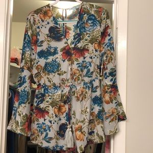 New never worn floral romper